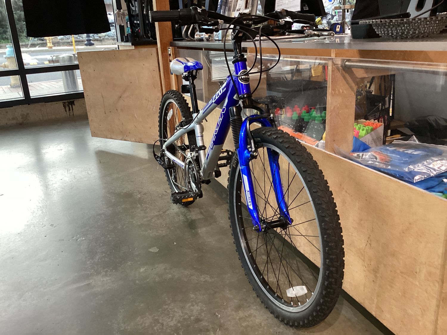 TREK Mt 220