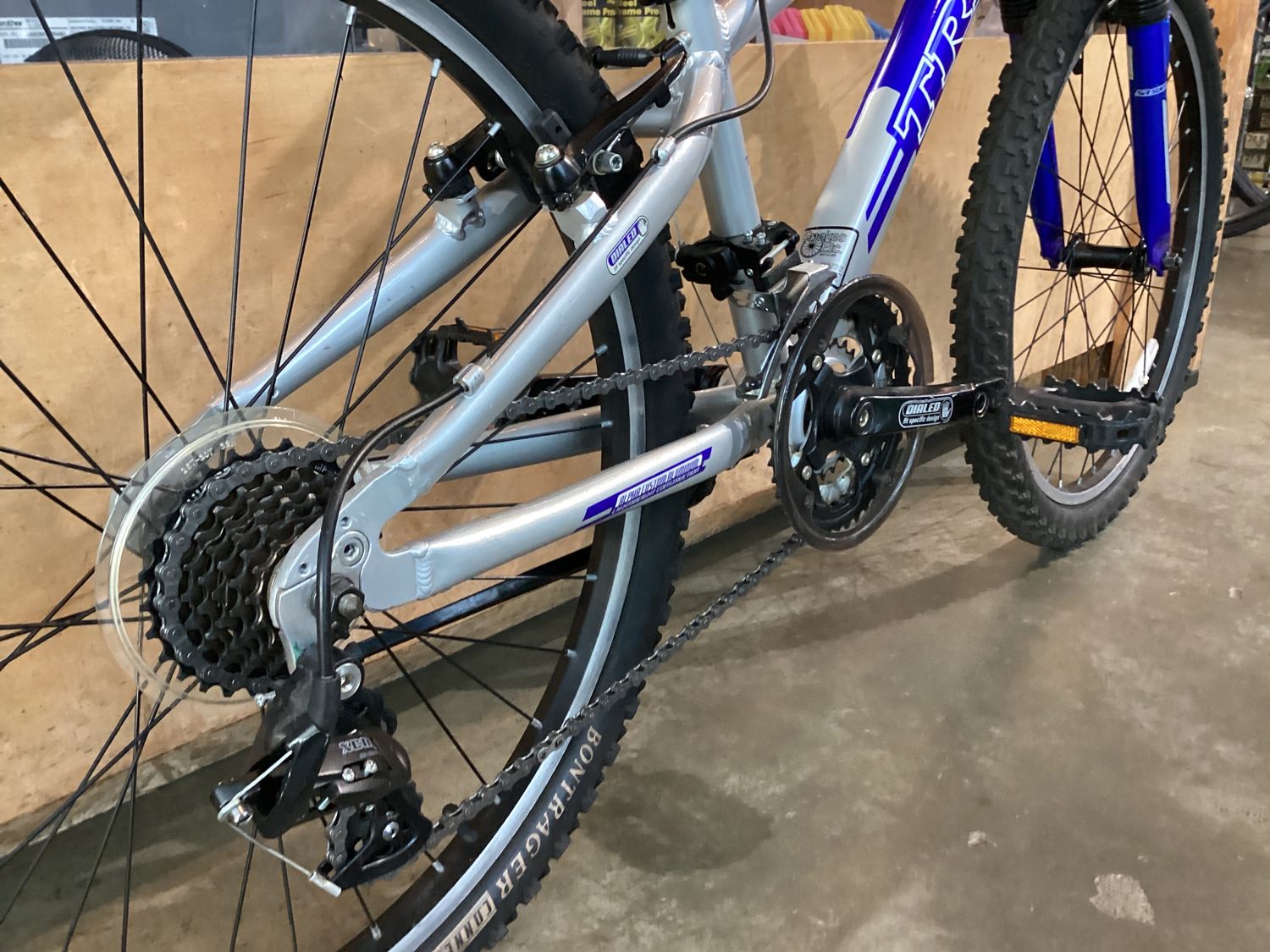 TREK Mt 220