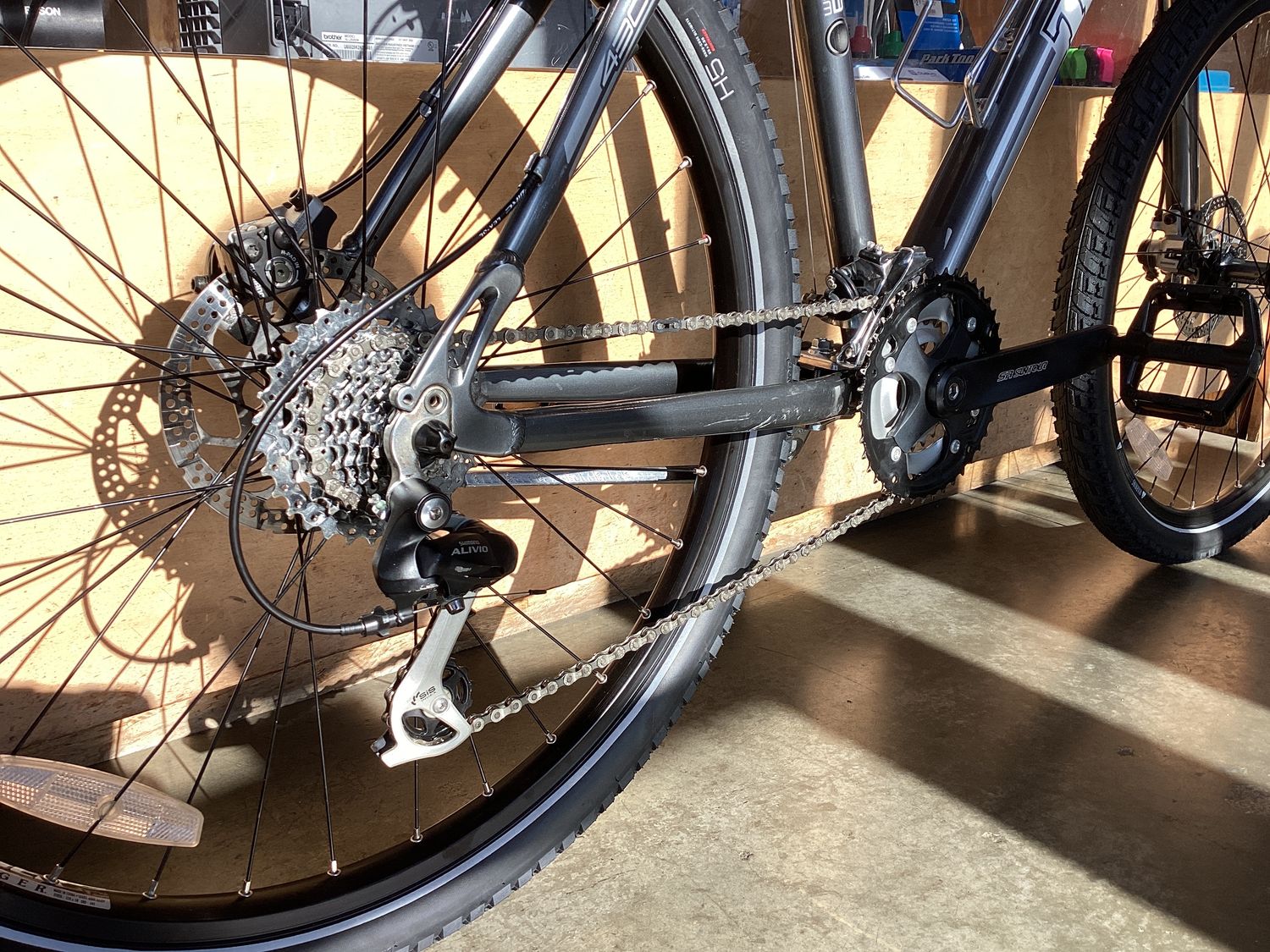 Trek 4300