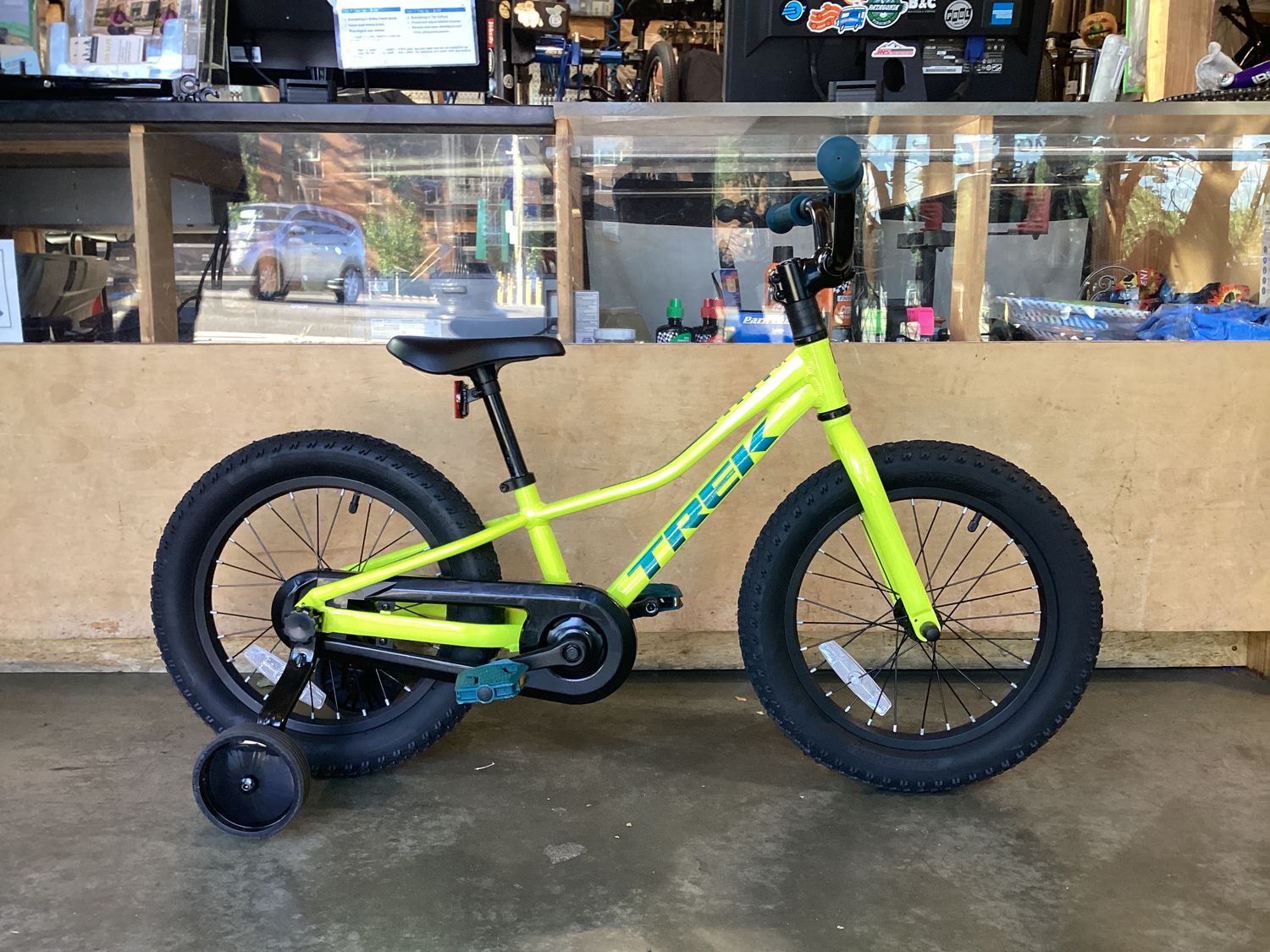 Trek Precaliber 16"