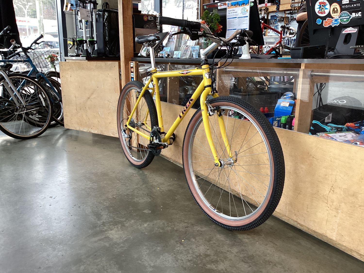 Trek Mountain Track 830