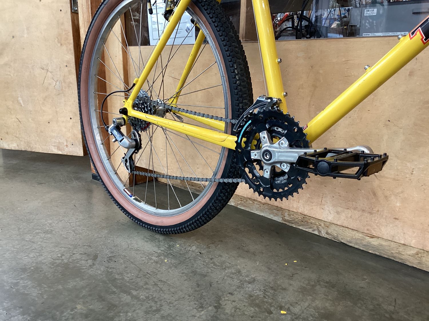 Trek Mountain Track 830