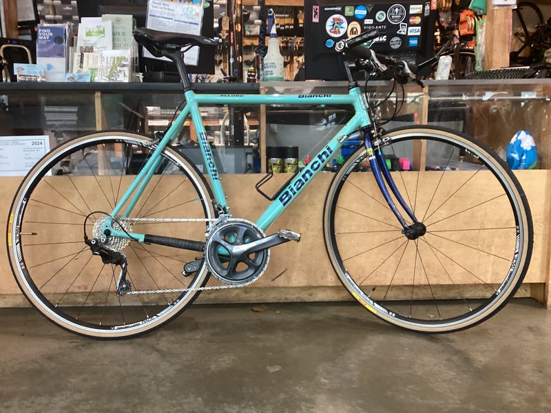 Bianchi Alloro