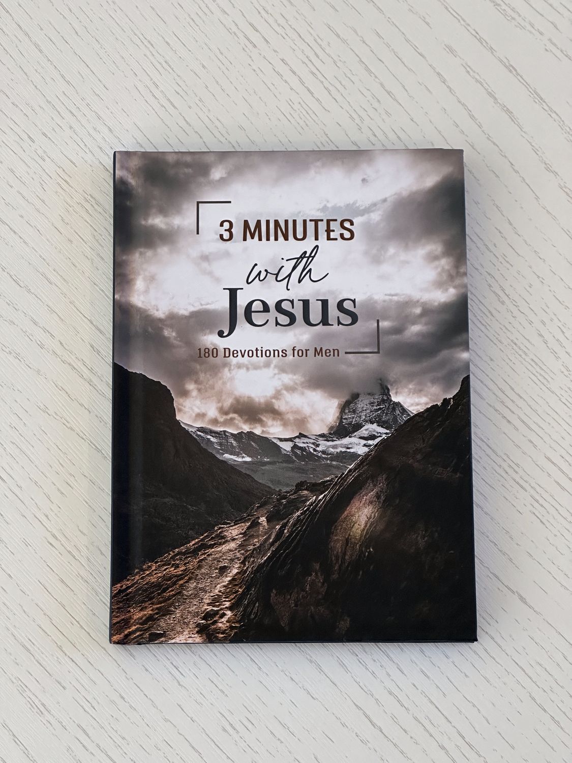 3 Minutes with Jesus 180 Devotionals for Men