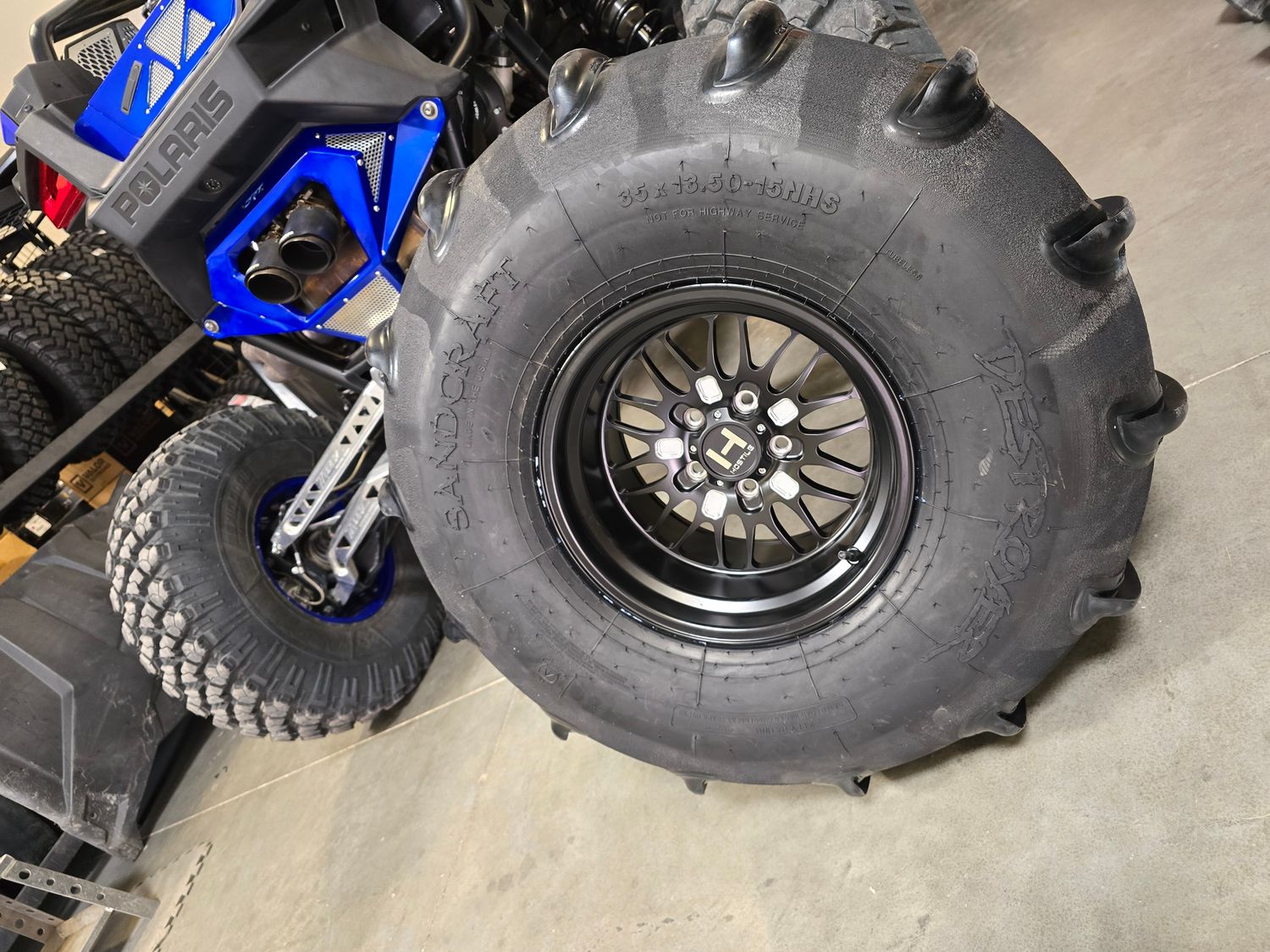 35x13.5x15 - 14 PADDLE SLAYER &amp; MOHAWK FRONTS