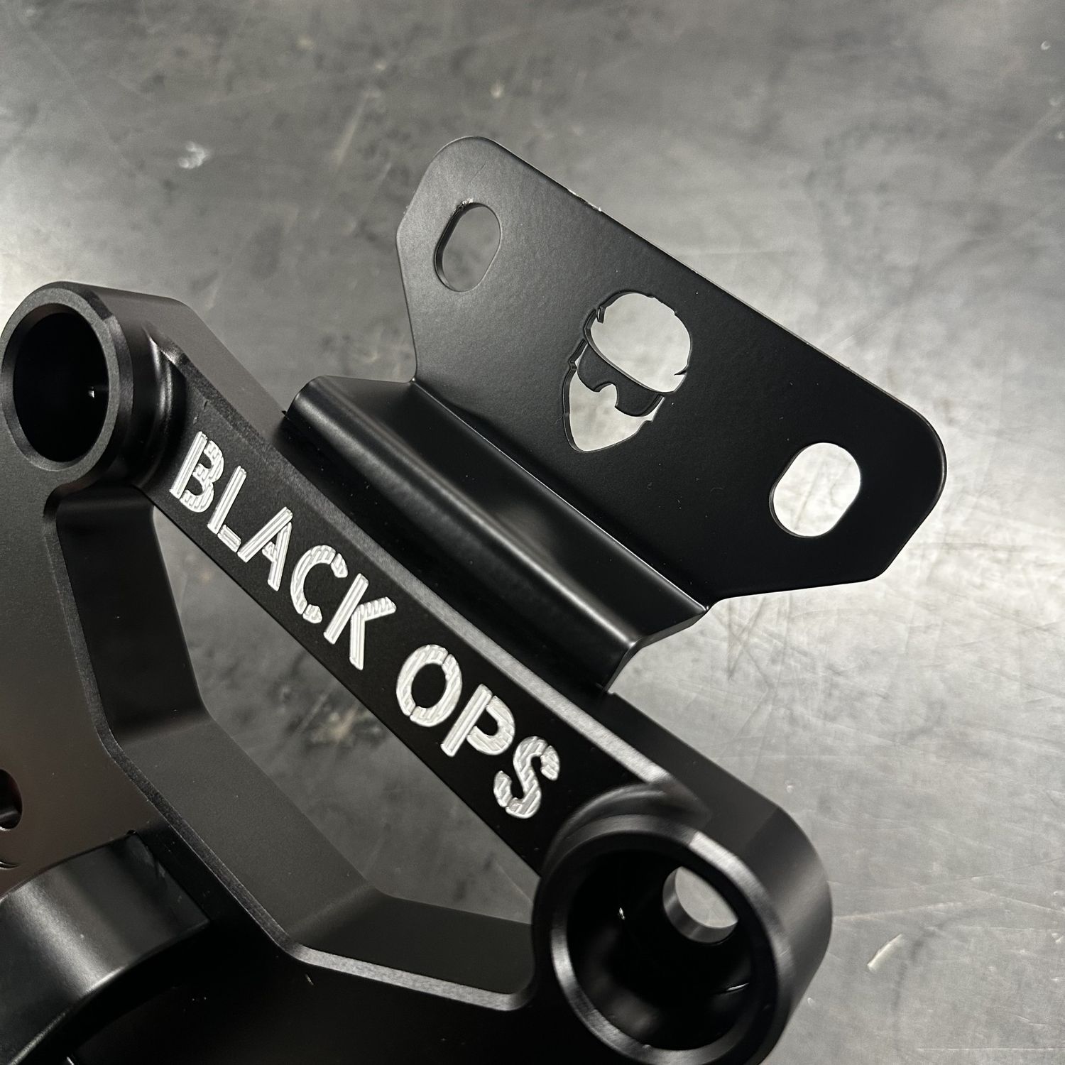 Black Ops X3 Pull Plate (10 Bolt)