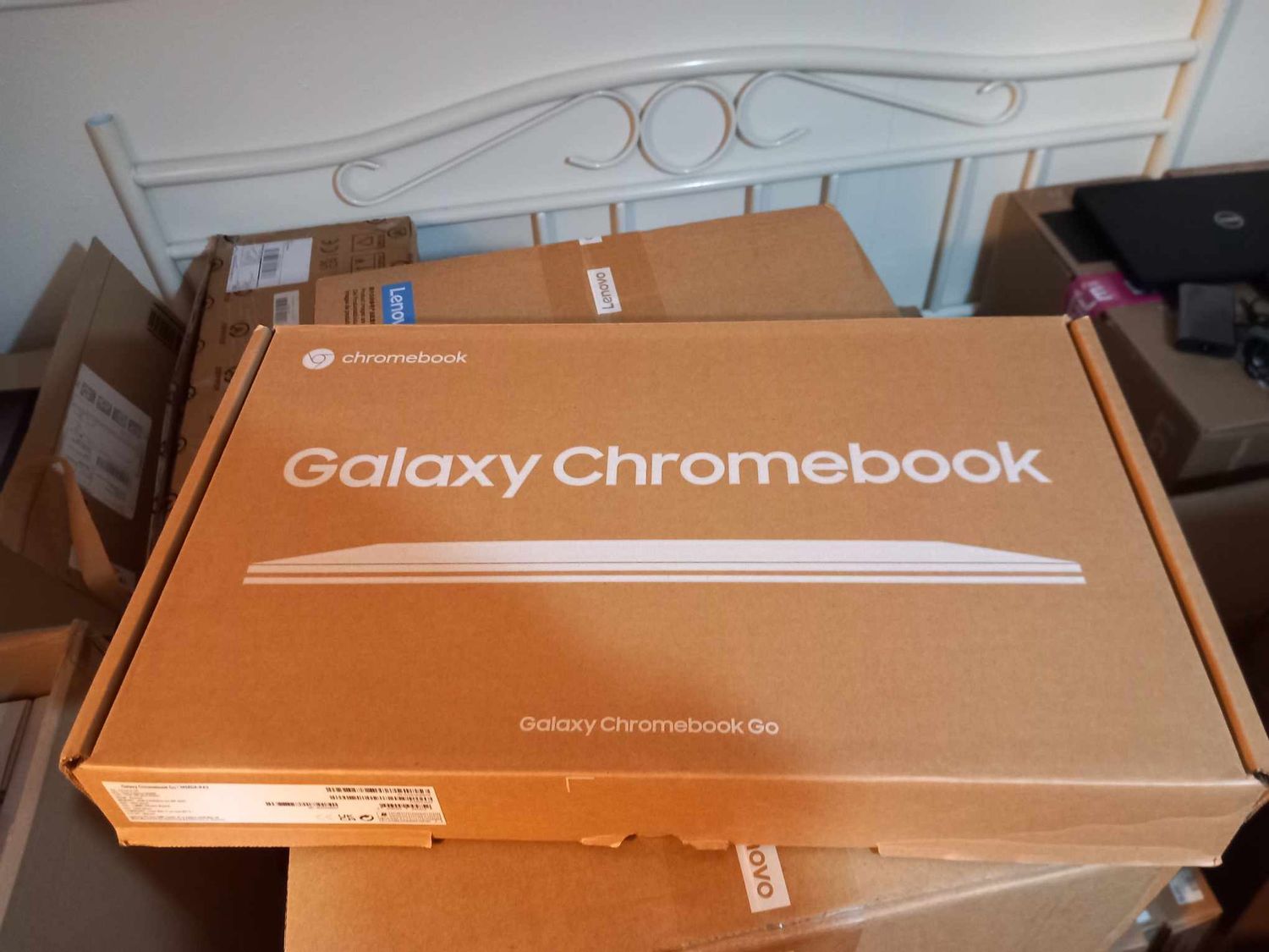 Samsung Galaxy Go Chromebook