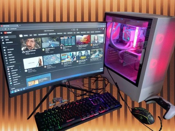 Snow White RGB Gaming Build - With Monitor