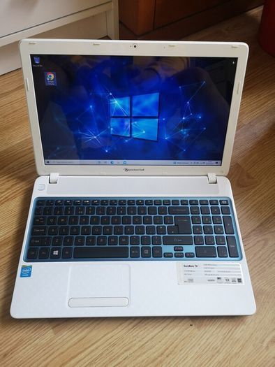 Packard Bell laptop (2)