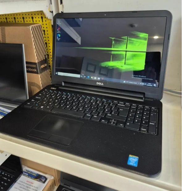 Dell Inspiron 15-3521