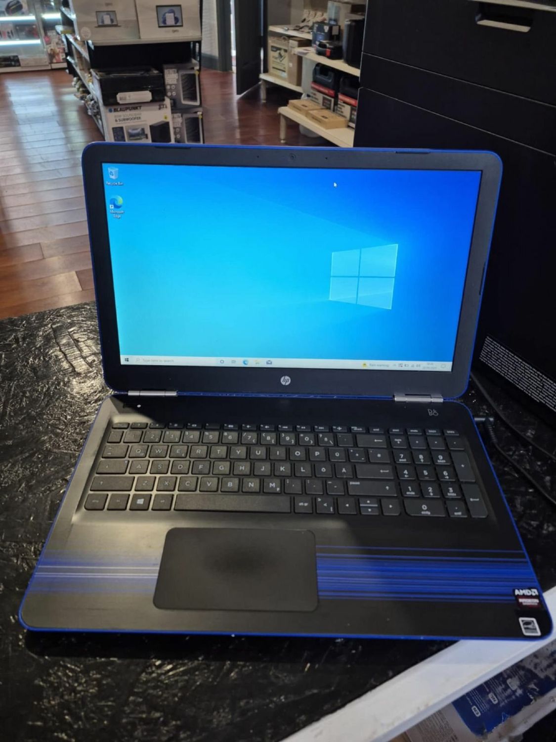 HP 15 Laptop - Blue finish. W10