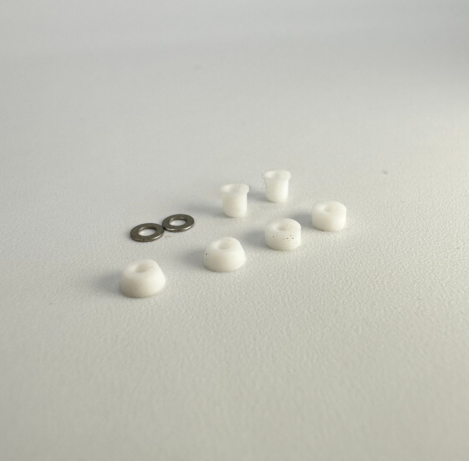 Unity Deluxe Fingerboard Bushings/ Pivot cups 70a, Color: White