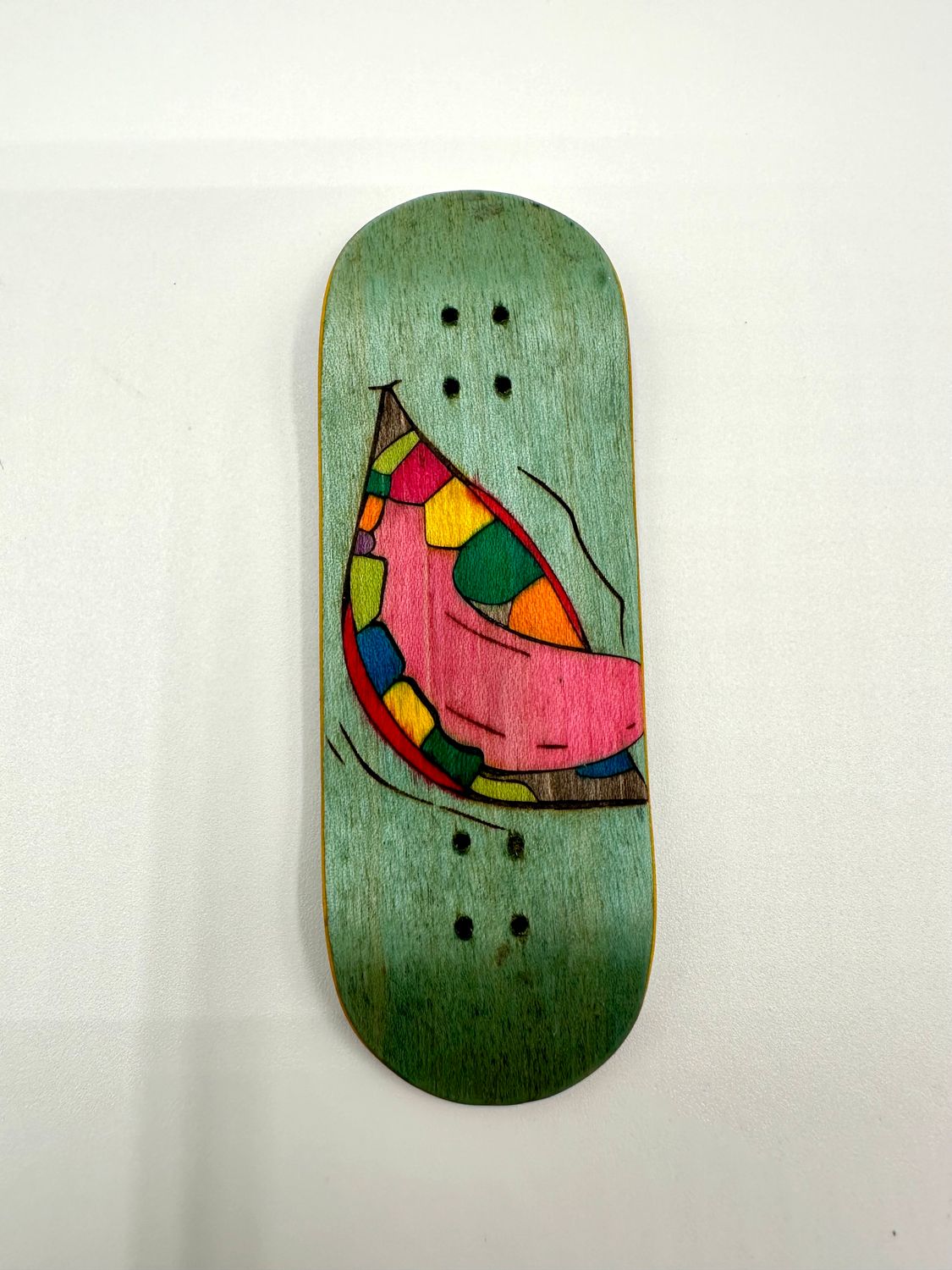 Workers FB Fingerboard Deck Mouth Pink 32 Medium Street