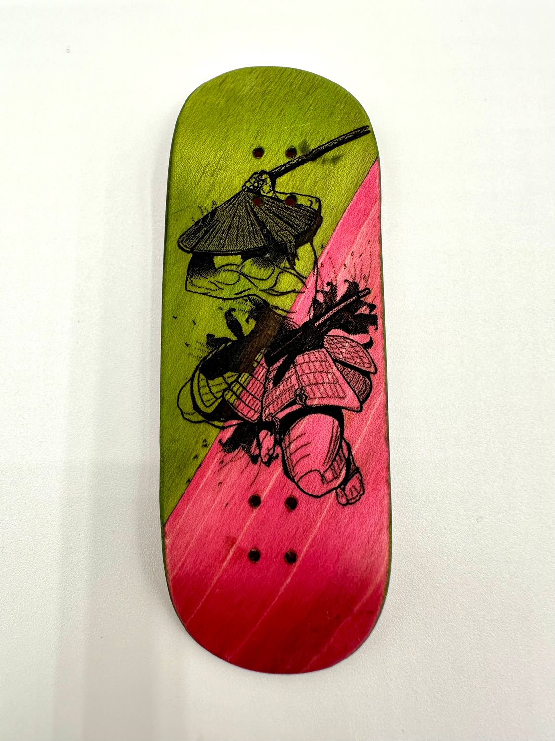 Workers FB Fingerboard Deck Samurai Green/ Pink 34 Medium Zero