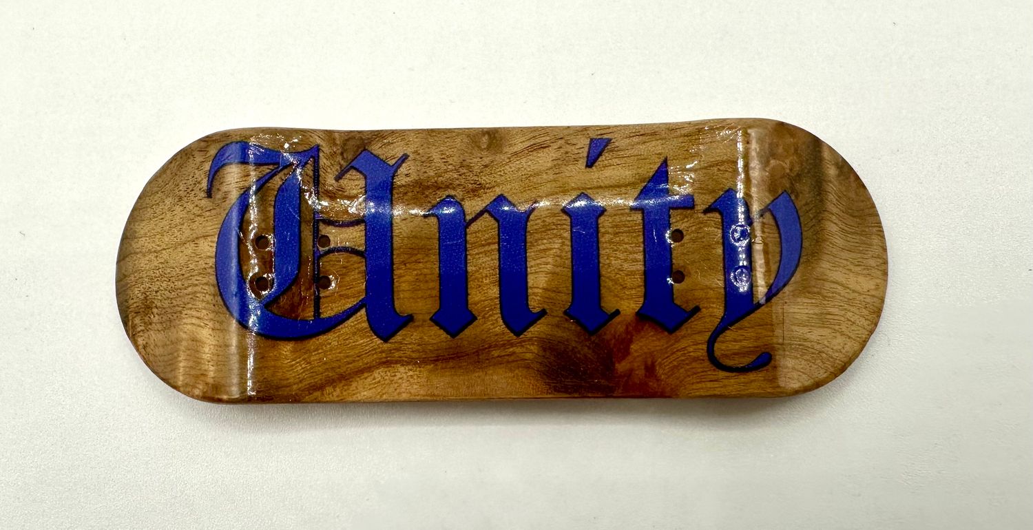 Unity Crew Fingerboard Deck Old English 34mm