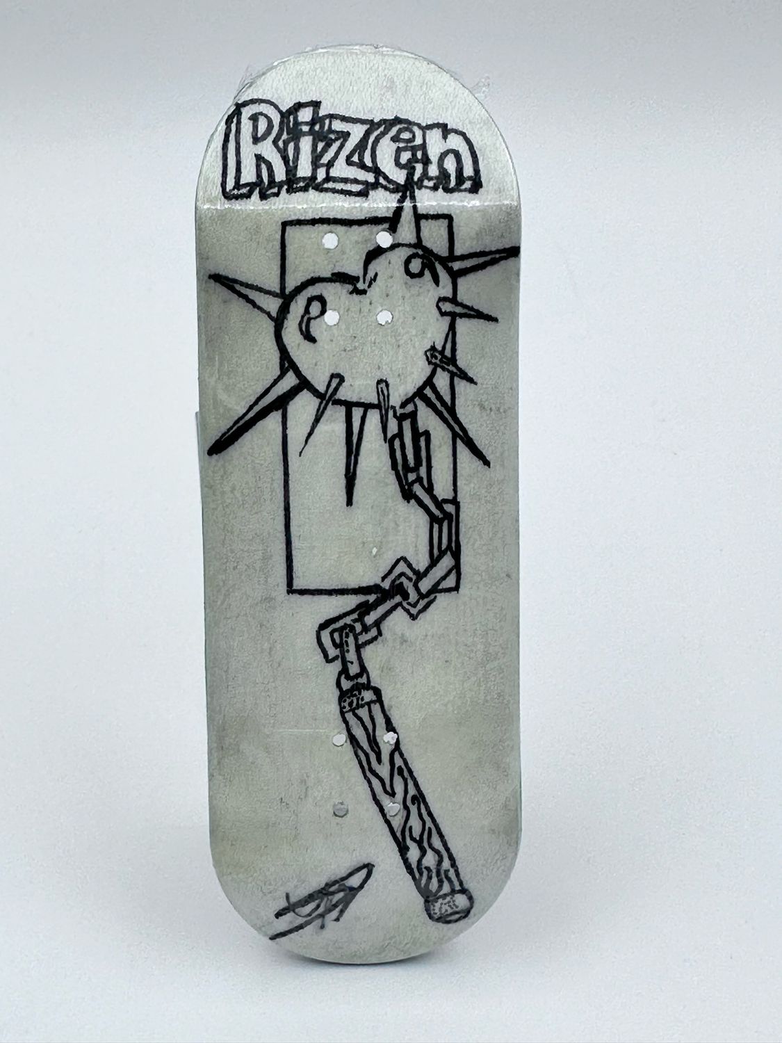 Rizen Fingerboard Deck Hand Drawn 33mm R2 Popsicle