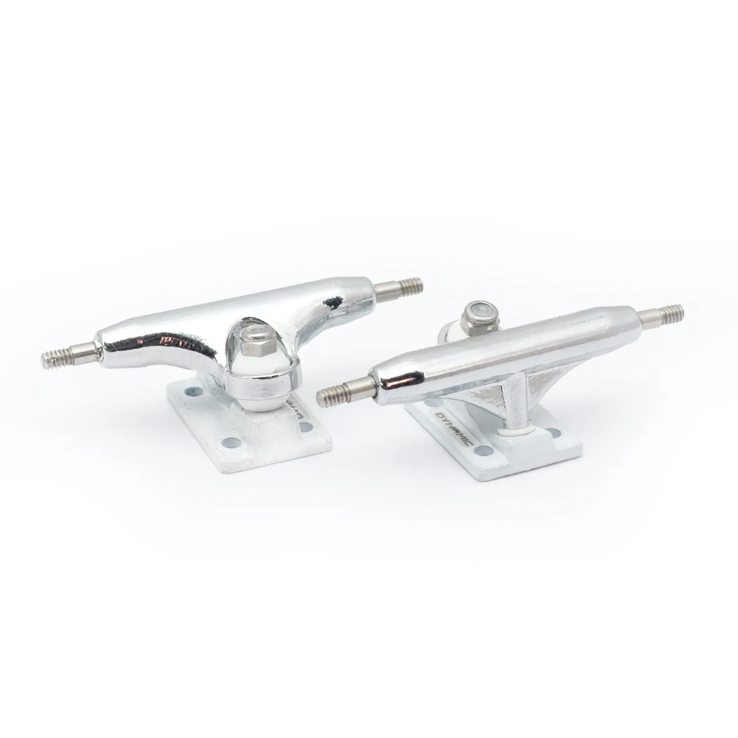 Dynamic Special Edition Trucks 29mm, Color: Chrome/ White Base