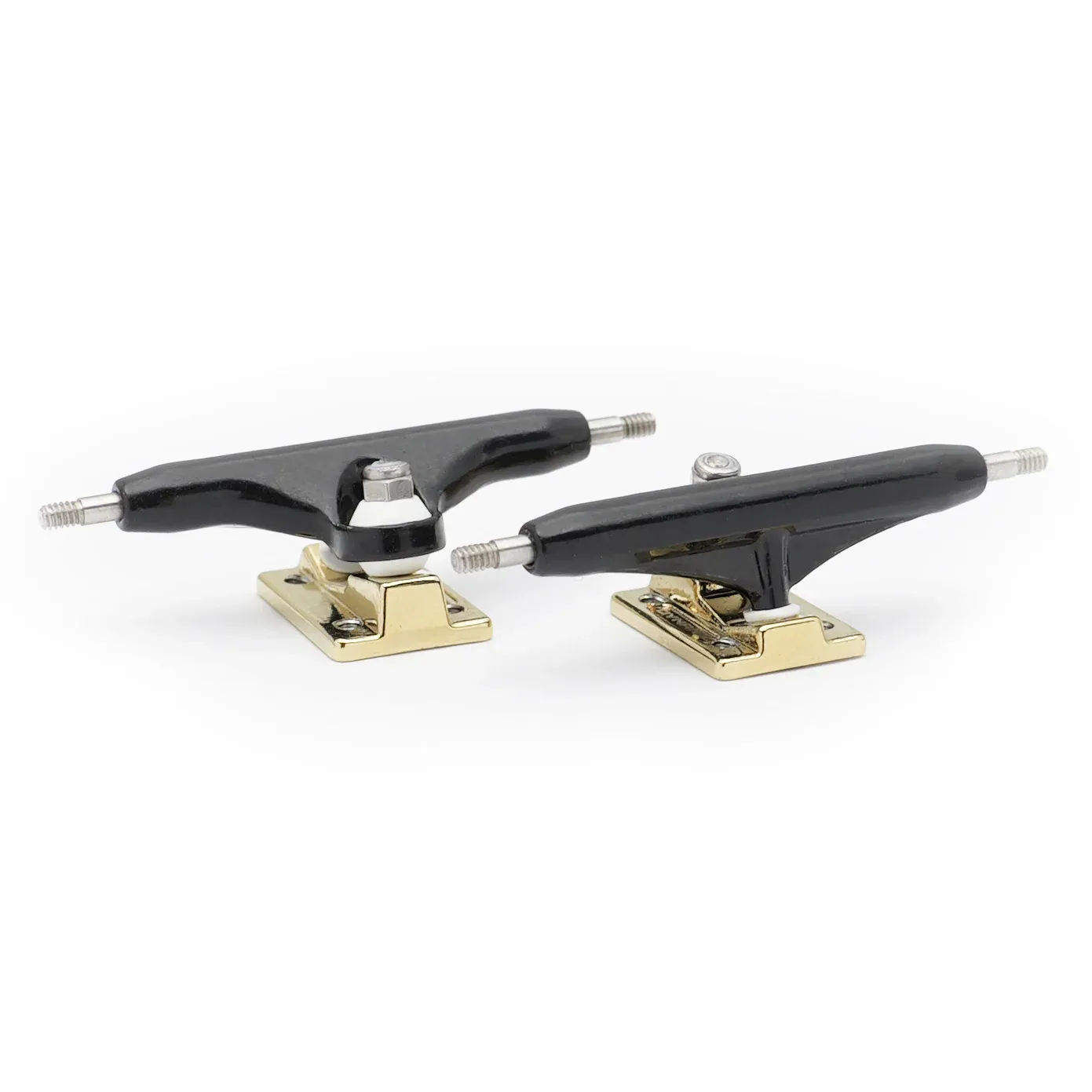 Dynamic Special Edition Trucks 34mm, Color: Black/ Gold baseplate