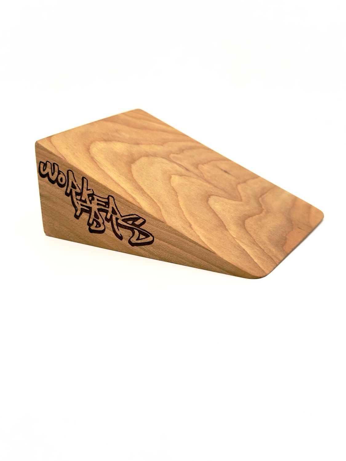 Workers FB Fingerboard Kicker Ramp Wavy