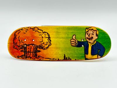 Workers FB FingerBoard Deck Fallout Orange Green 32mm Zero Low Shape