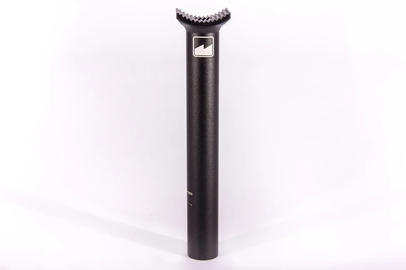 Merritt Pivotal Seatpost, Color: Black, Size: 200mm