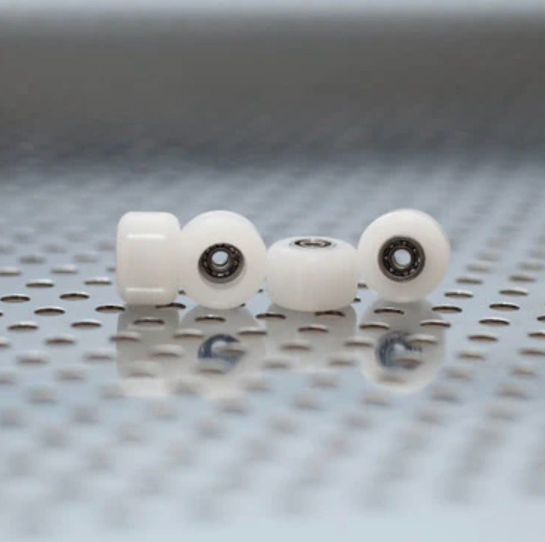 FlatFace G9 Dual Bearing Open Bearing  Fingerboard Wheels White
