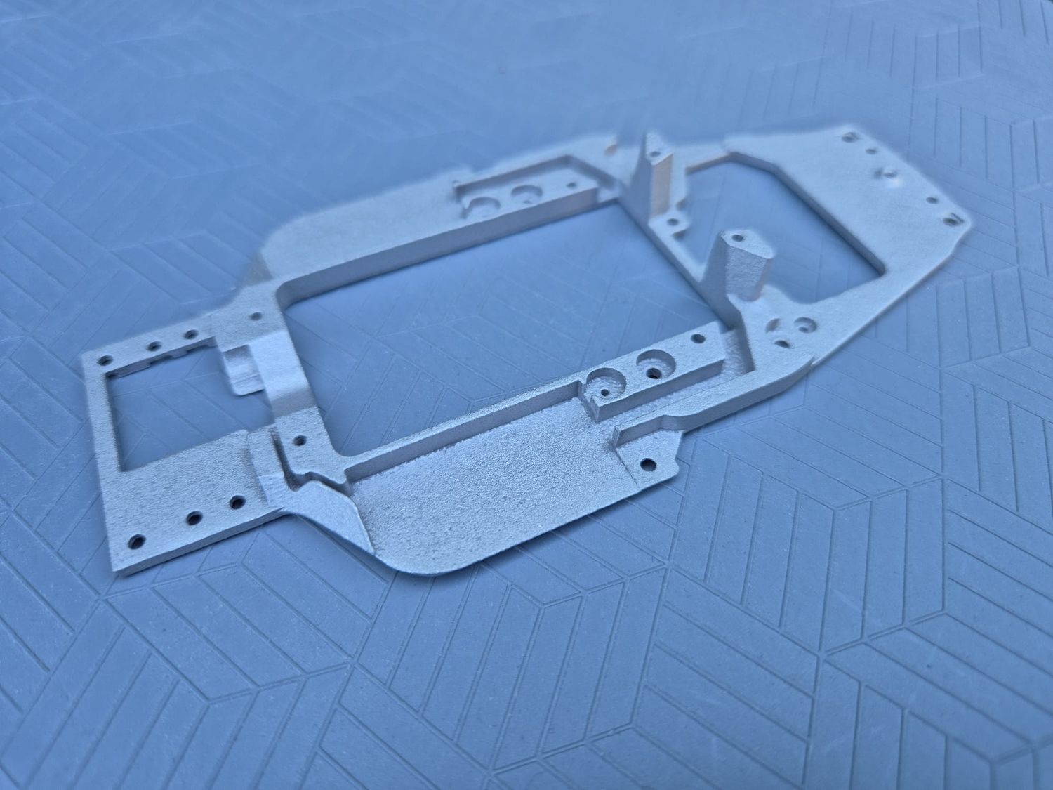 DS28 1 Piece Aluminium Chassis