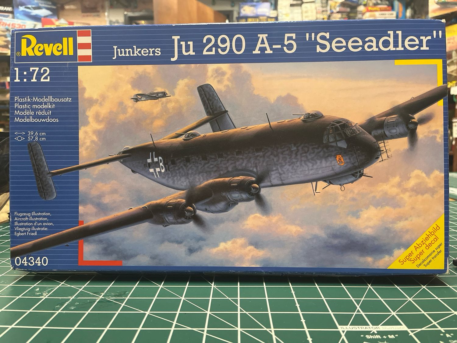 Junkers Ju 290 A-5 &quot;Seeadler&quot; - Revell Kit 04340