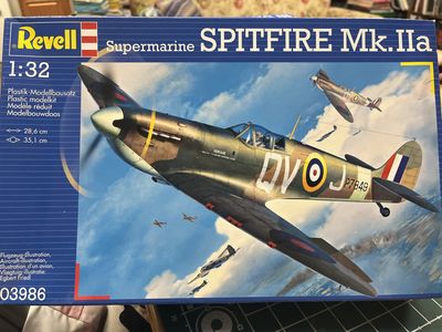 1:32 Supermarine Spitfire Mk. IIa revell 03986