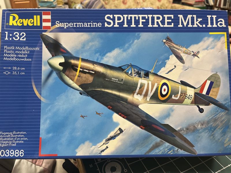 1:32 Supermarine Spitfire Mk. IIa revell 03986