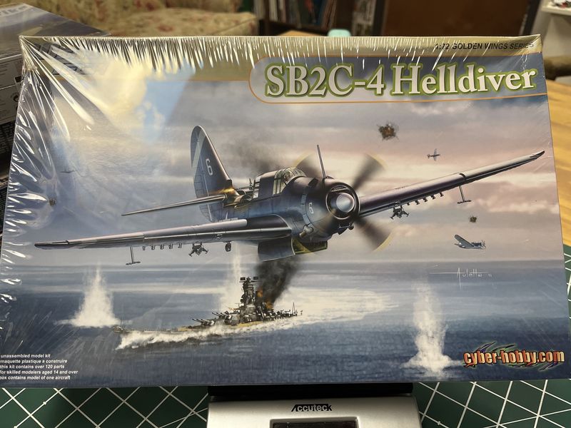 1:72 Golden Wings SB2C-4 Helldiver