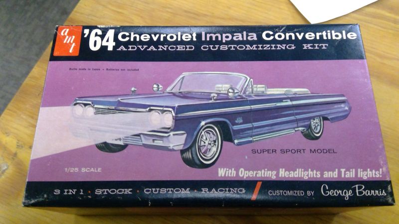 1:25 1964 Chevrolet Impala Convertible AMT 6714-200