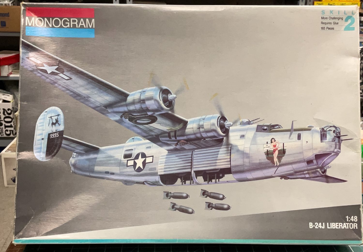 B-24J Liberator 1:48 Monogram -5608