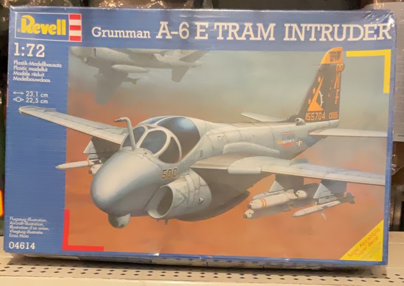 Grumman A-6 E Tram Intruder Revell 04614