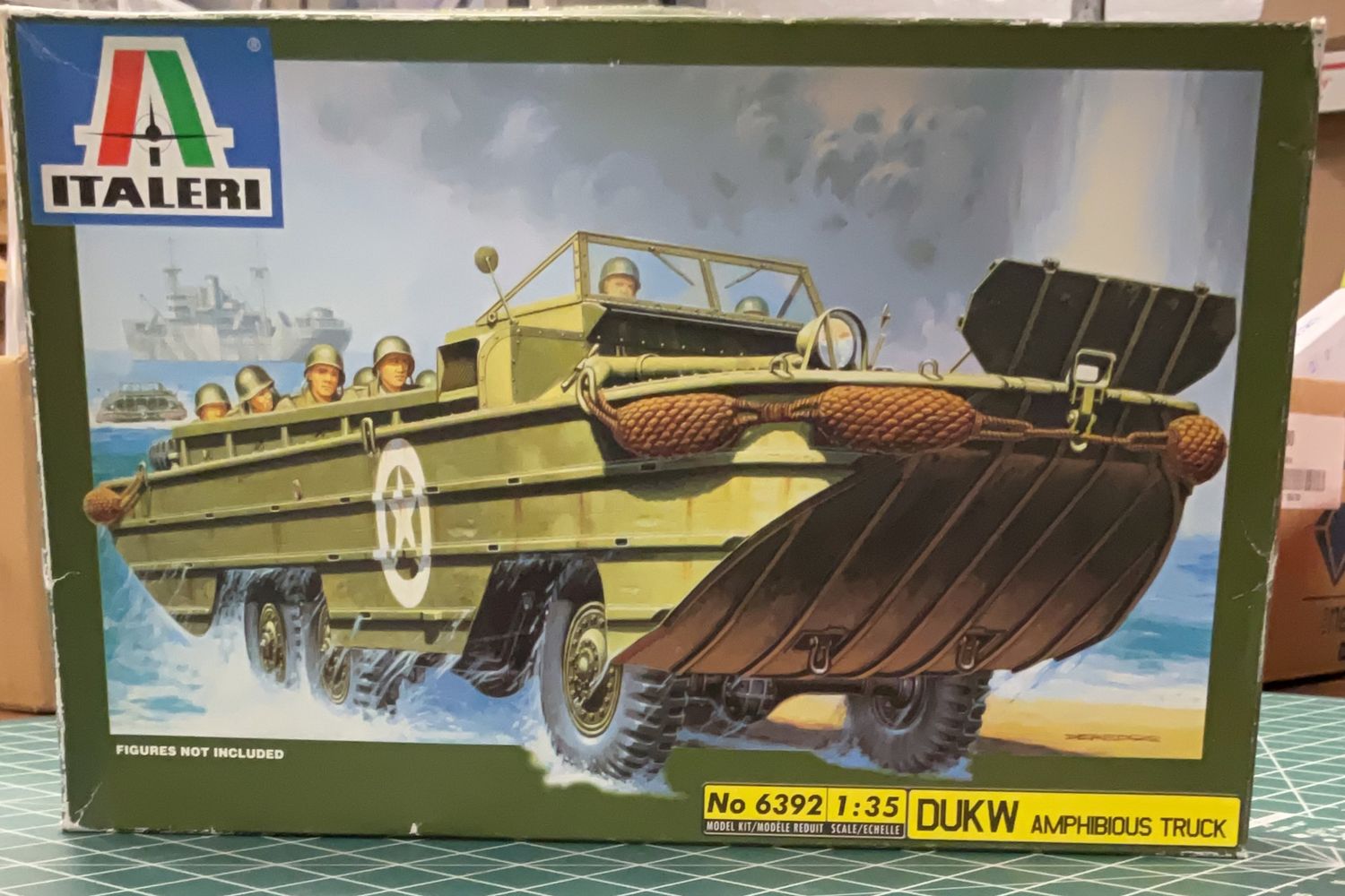 DUKW Amphibious Truck 1/35 - 6392