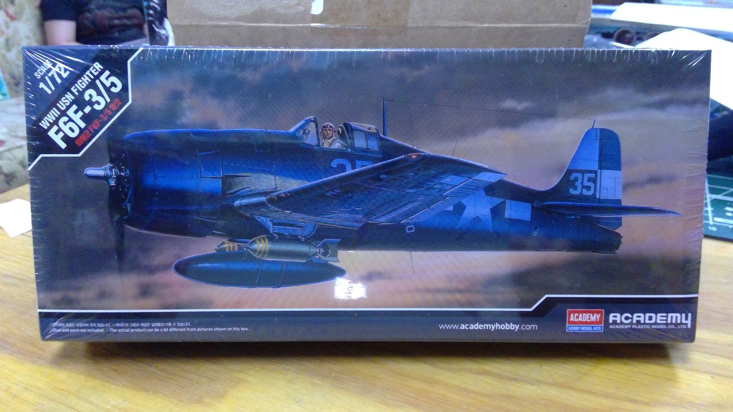 Grumman WWII USN Fighter F6F-3/5 Hellcat 4