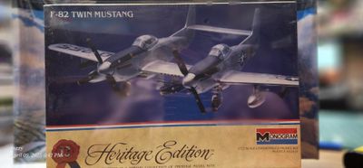 F-82 Twin Mustang Heritage Edition Monogram | No. 6063 | 1:72