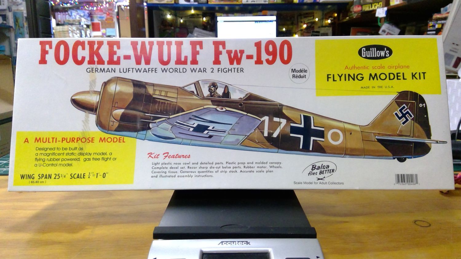 Guillow&#39;s Balsa Wood Focke-Wulf Fw 190 #406