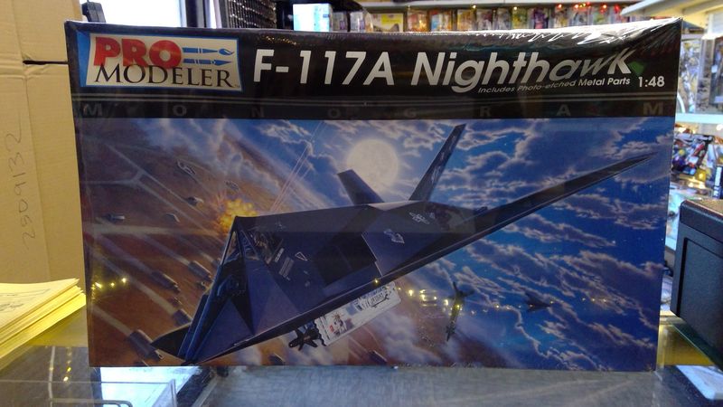 F-117A Stealth Attack-Bomber Monogram 5922 1:48