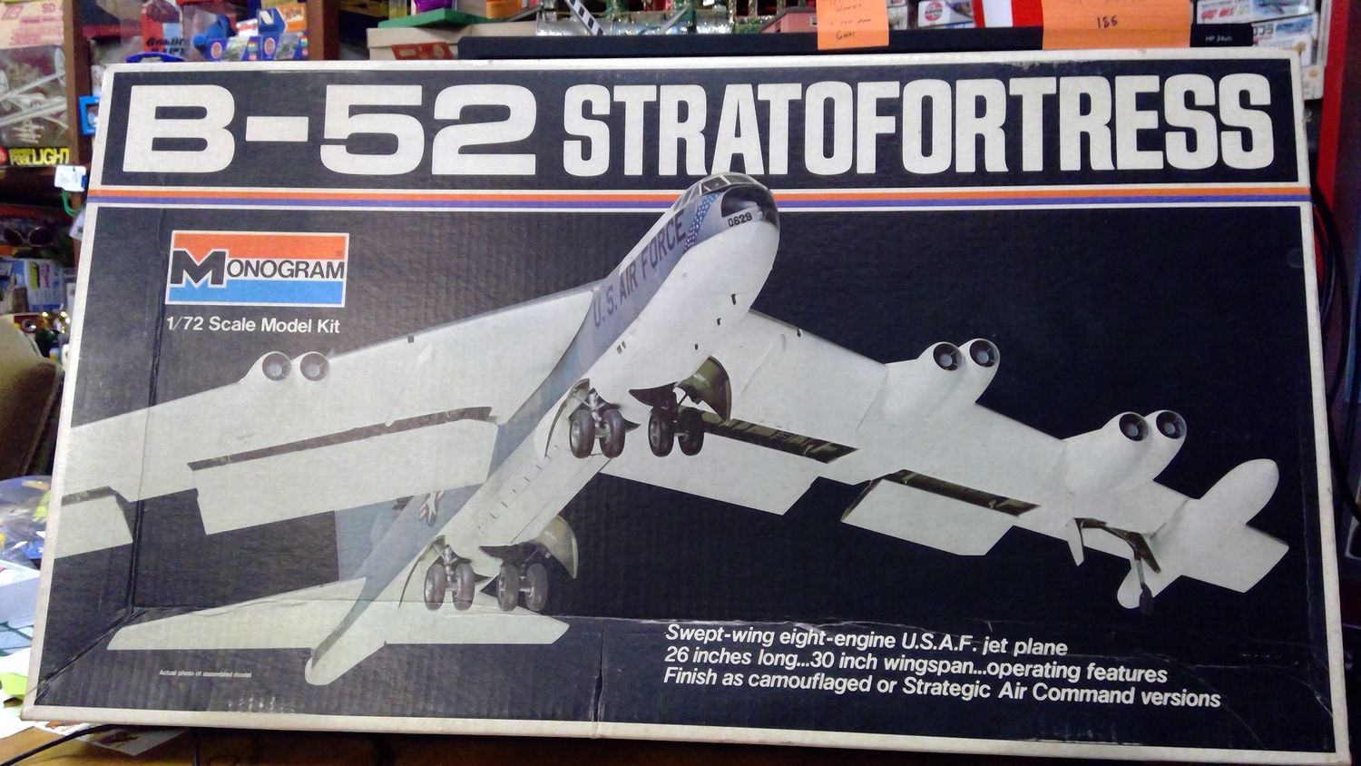 Boeing B-52 D Stratofortress Monogram 8292 1:72