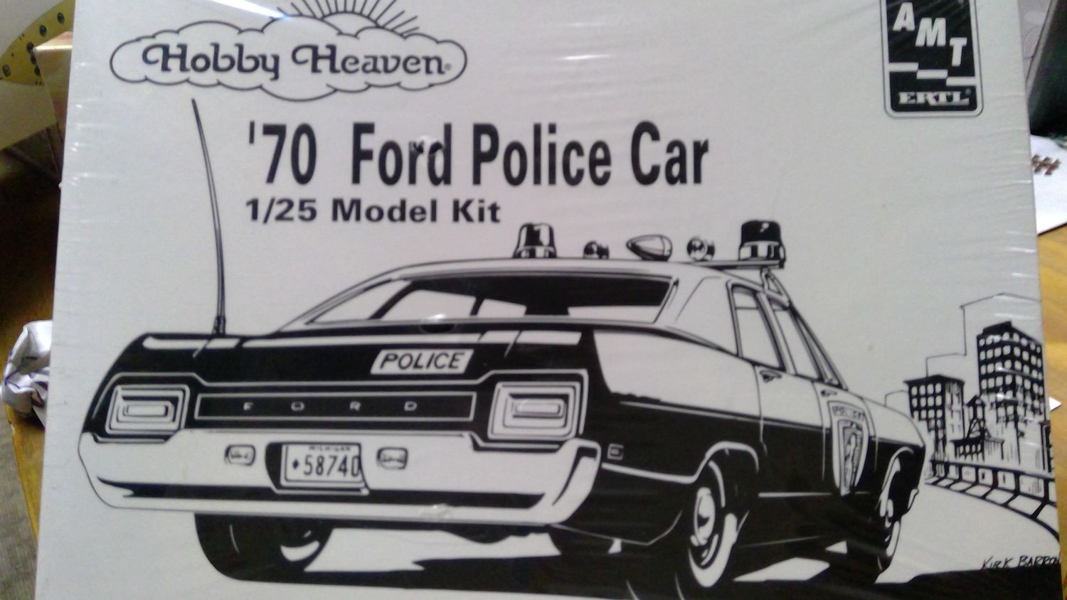 Hobby Heaven 1970 Ford Police Car AMT 1:25