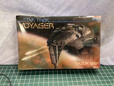 Kazon Ship Monogram | No. 3606 | 1:458