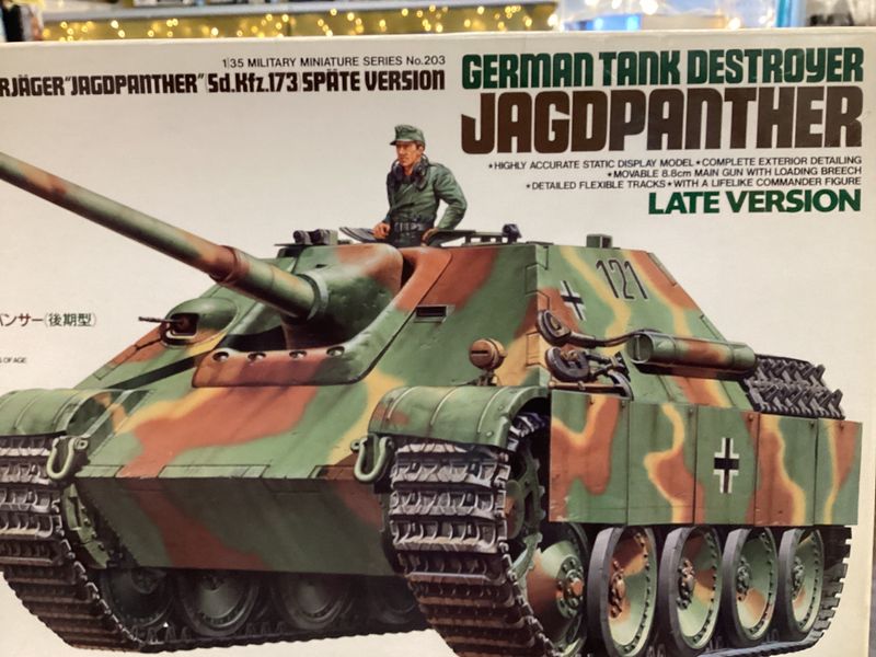 Sd.Kfz 173 Jagdpanther G2 MIAG Production 12/44-01/45 Tamiya | No. 35203 | 1:35