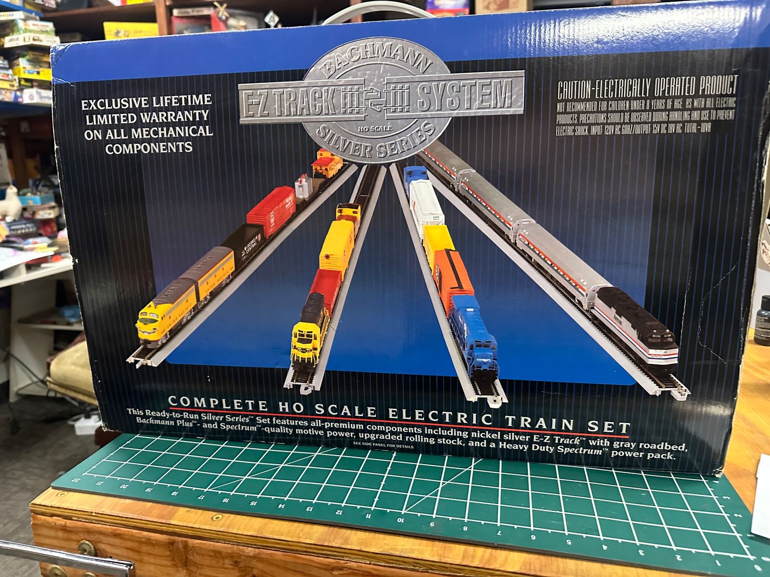 Bachmann HO Mountaineer Train Set #01119 - Silver Series