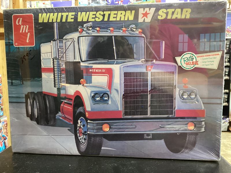 White Western Star AMT | No. 724 | 1:25 Retro Deluxe