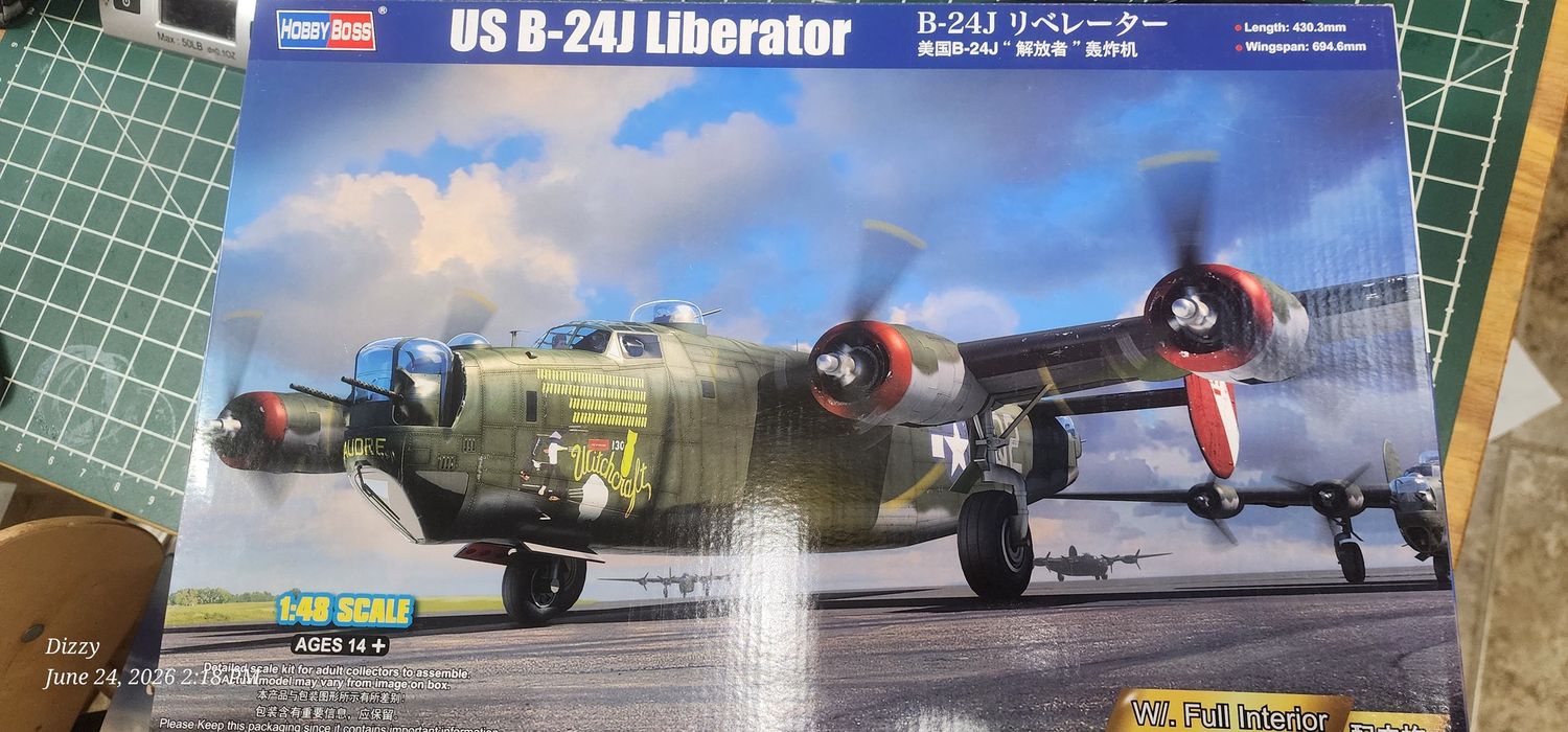 US B-24J Liberator W/ Full Interior 1:48 Hobby Boss
