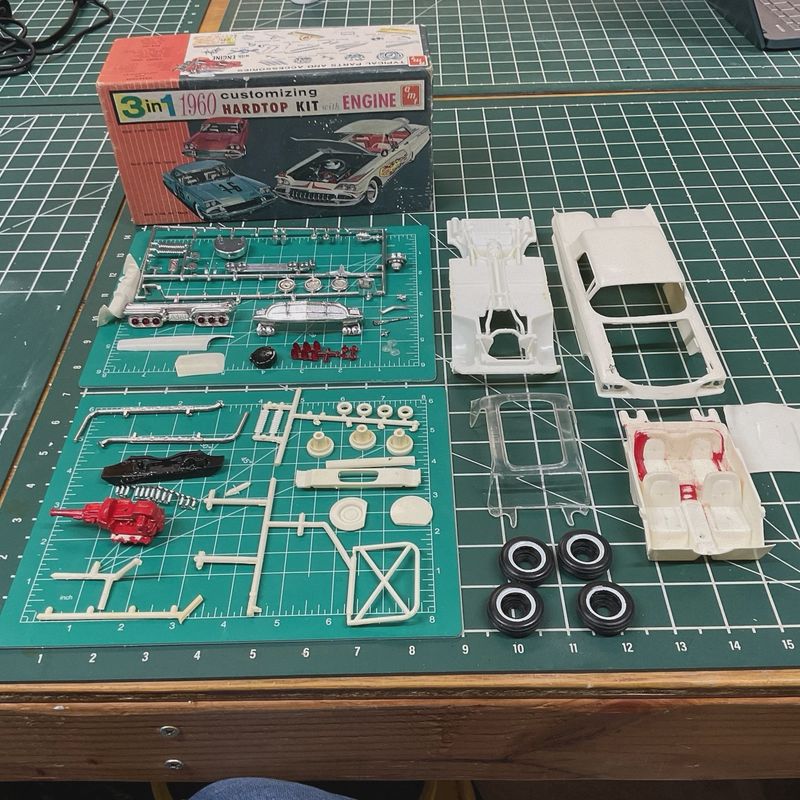*STARTED* VTG OG AMT 1960 Thunderbird Hardtop #`1260 149 3n1 CAR KIT NO ENGINE