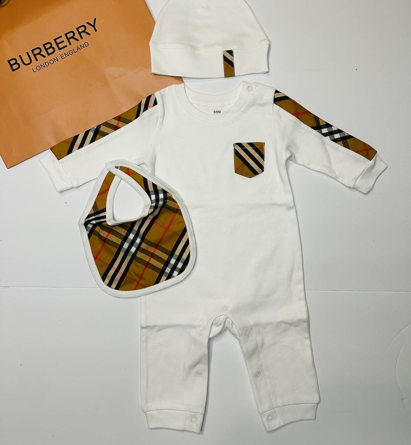 Burb-erry bodysuit 3pc set 