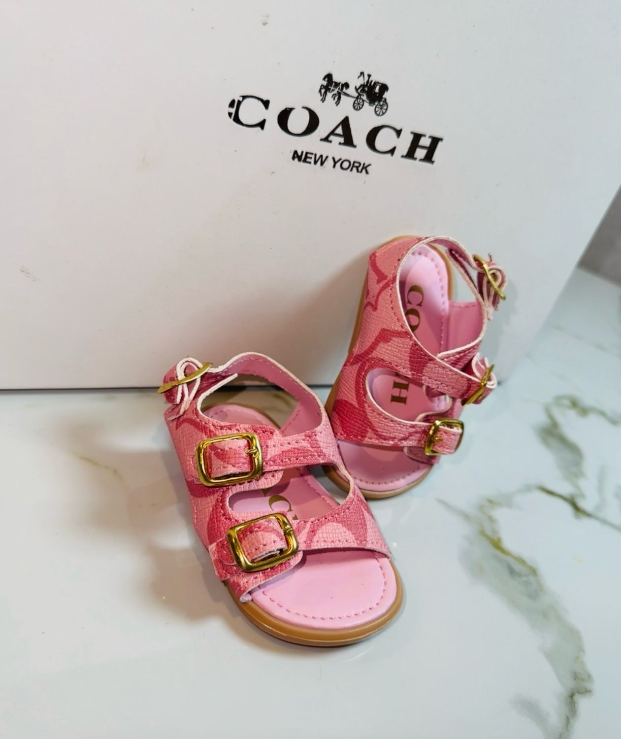 Baby sandals 