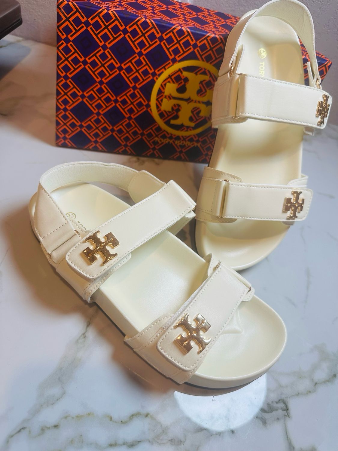 Tory sandals (no box)
